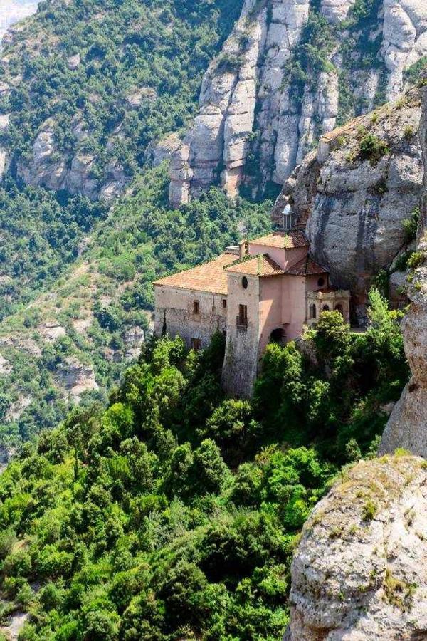 Xalet De La Muntanya El Brucmontserrat Exteriör bild